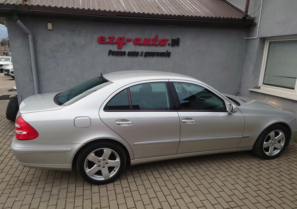 Mercedes-Benz Klasa E cena 21900 przebieg: 183406, rok produkcji 2004 z Zgierz małe 301